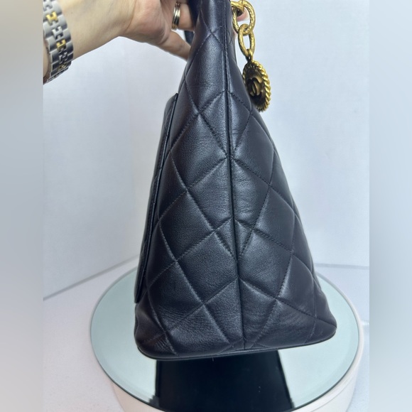 CHANEL CC LAMBSKIN LEATHER MEDALLION TOTE BAG - Picture 3 of 9